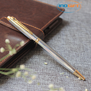 Bút ký khắc tên - món quà được rất nhiều người lựa chọn