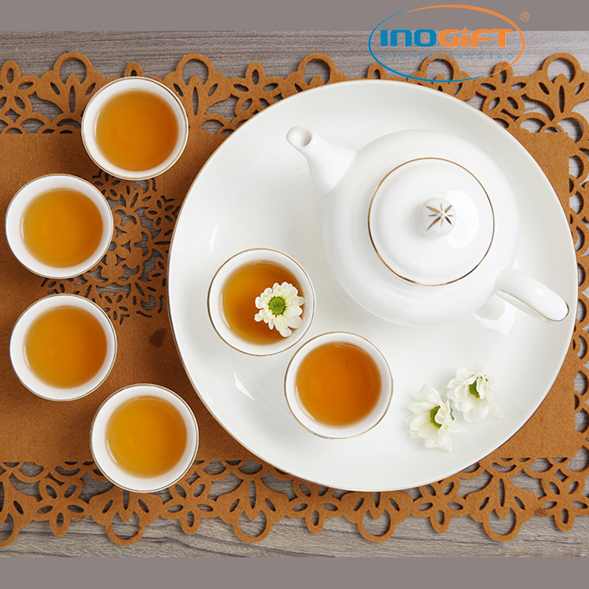 Bộ ấm trà sứ Minh Châu viền vàng