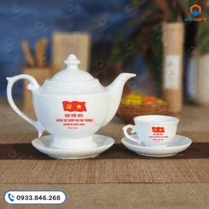 Ấm chén làm quà tặng thành lập đảng