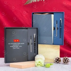 Set quà tặng đại hội đảng