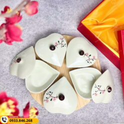 Hũ mứt tết 2026 hoa đào